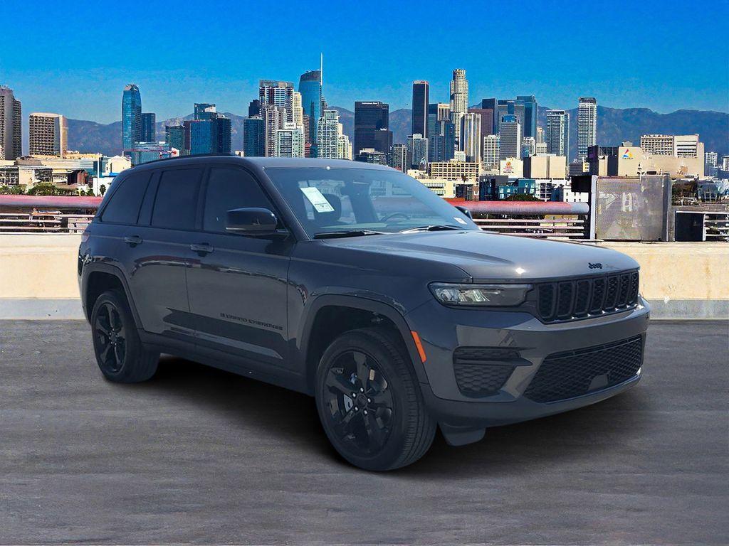 new 2025 Jeep Grand Cherokee car, priced at $48,375
