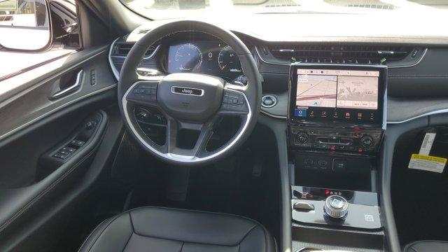 new 2025 Jeep Grand Cherokee car, priced at $52,140