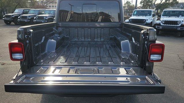 used 2024 Jeep Gladiator car, priced at $38,319