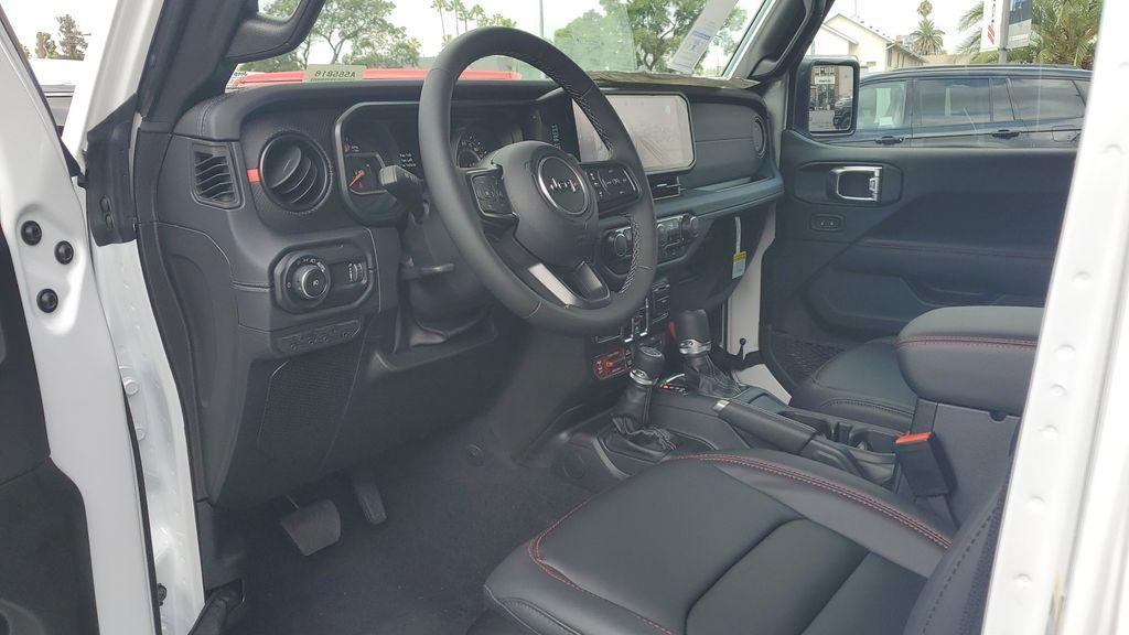 new 2025 Jeep Wrangler car, priced at $68,886