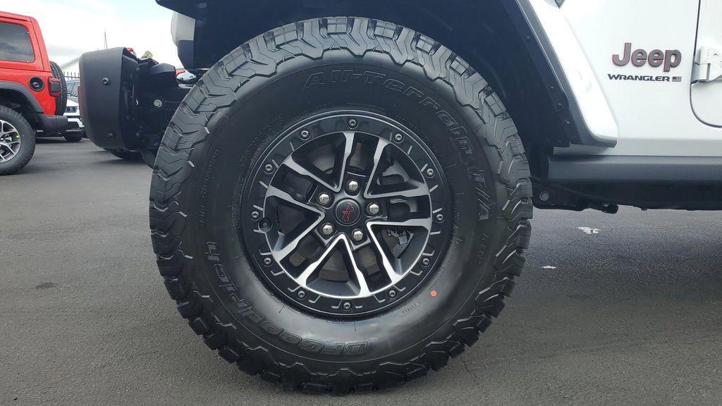 new 2025 Jeep Wrangler car, priced at $68,886