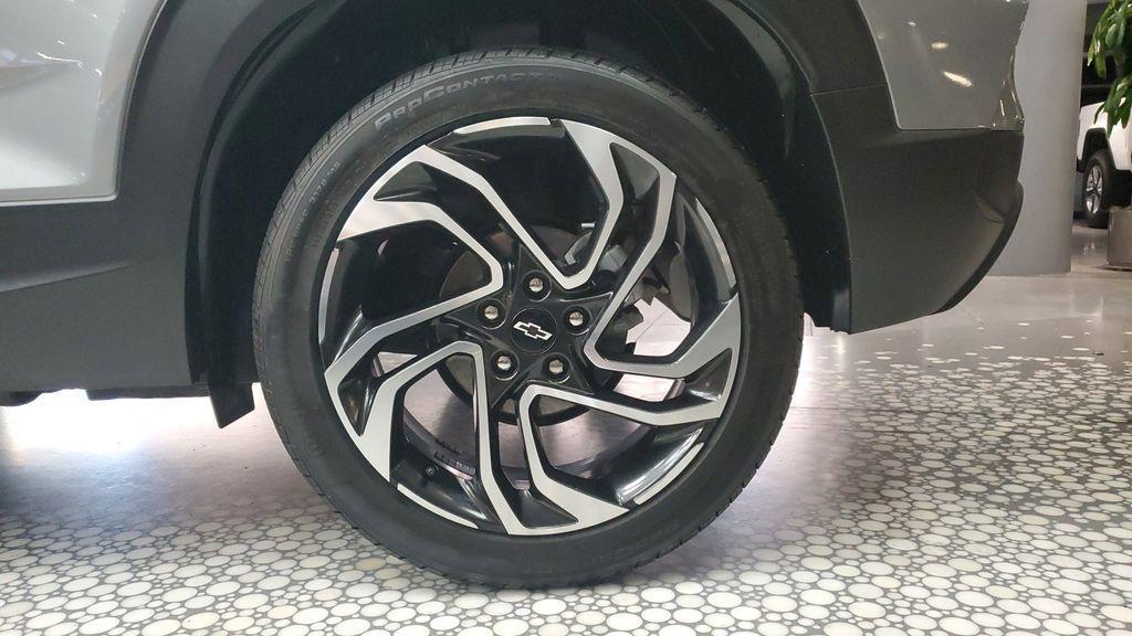 used 2024 Chevrolet TrailBlazer car, priced at $23,919