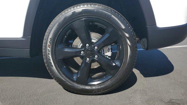 new 2025 Jeep Grand Cherokee car, priced at $53,044