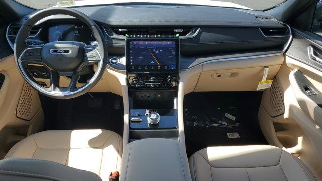 new 2025 Jeep Grand Cherokee car, priced at $53,044