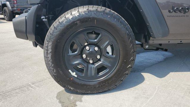 new 2025 Jeep Wrangler car, priced at $41,675