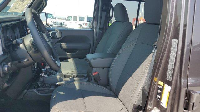 new 2025 Jeep Wrangler car, priced at $41,675