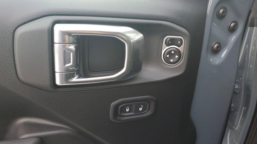 new 2026 Jeep Gladiator car, priced at $49,867