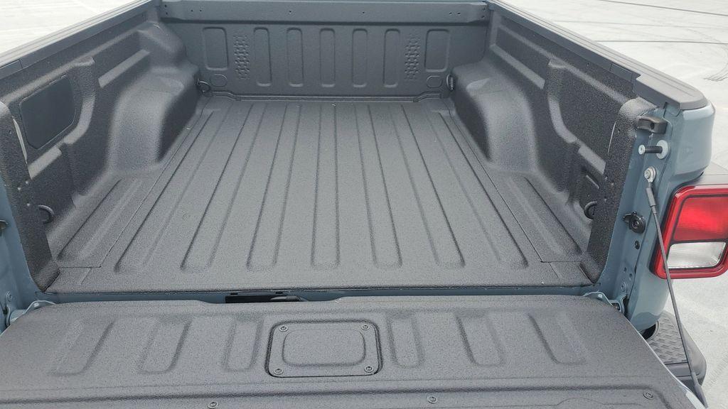 new 2026 Jeep Gladiator car, priced at $49,867