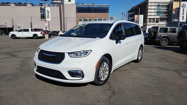 new 2025 Chrysler Pacifica car, priced at $45,425