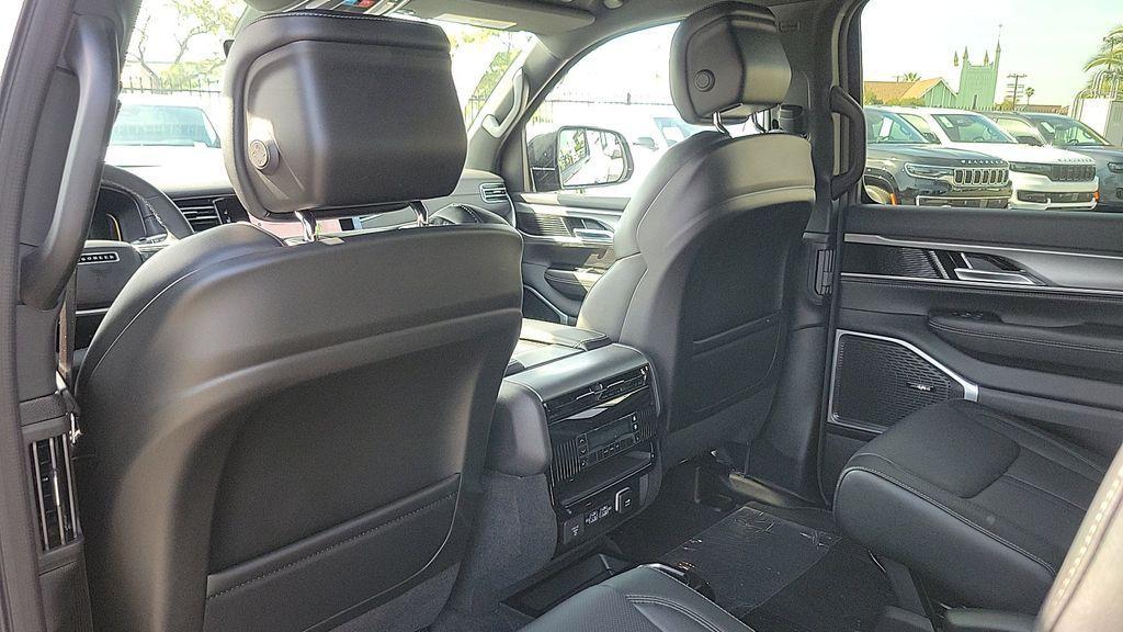 new 2025 Jeep Wagoneer L car, priced at $67,911