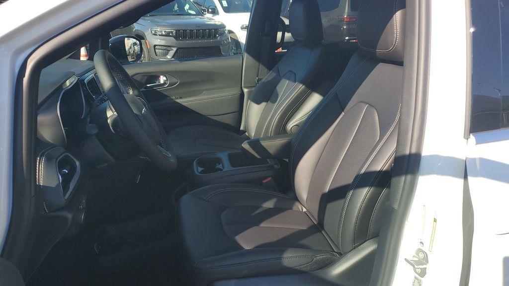 new 2026 Chrysler Pacifica car, priced at $42,739