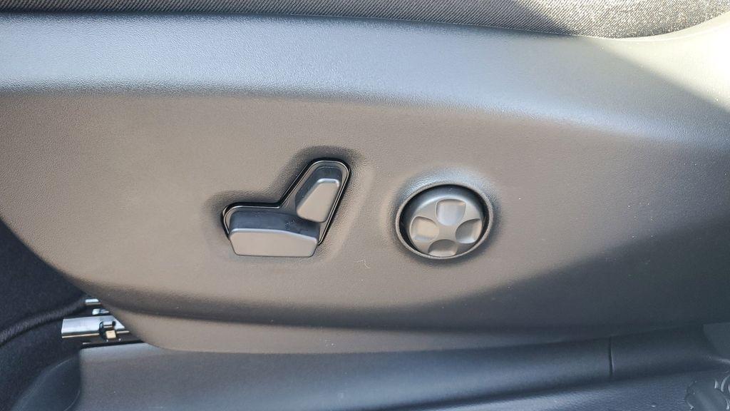 new 2026 Chrysler Pacifica car, priced at $42,739