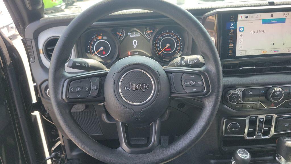 new 2025 Jeep Wrangler car, priced at $41,495