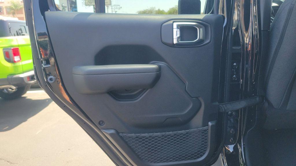 new 2025 Jeep Wrangler car, priced at $41,495