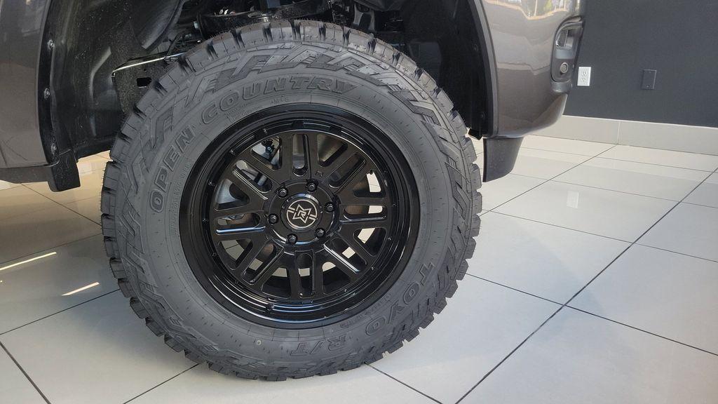 new 2025 Ram 1500 car, priced at $57,973