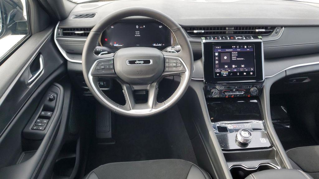 new 2025 Jeep Grand Cherokee L car, priced at $36,488