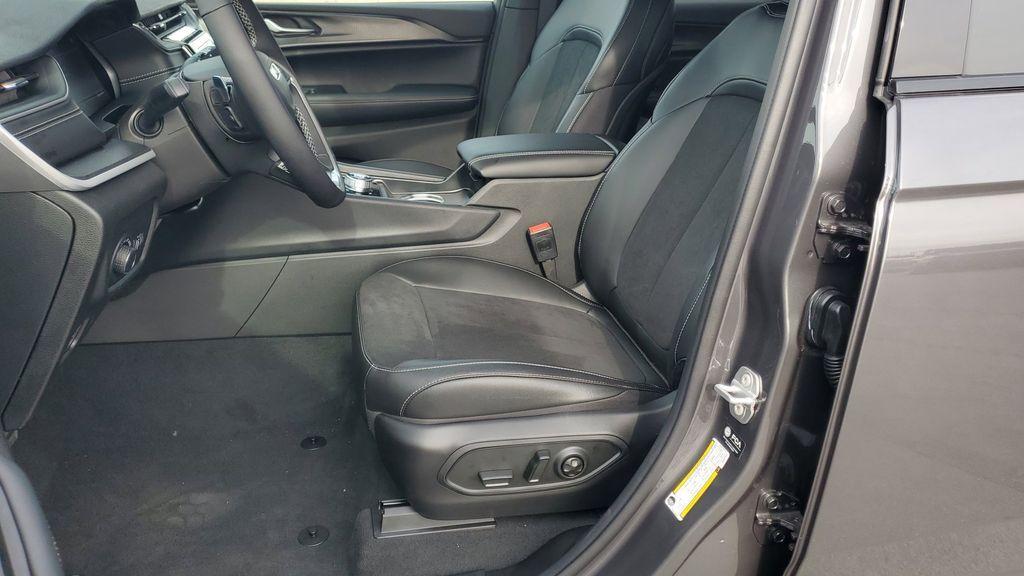 new 2025 Jeep Grand Cherokee L car, priced at $36,488