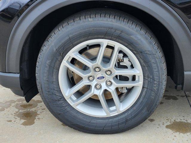 new 2025 Ford Explorer car, priced at $43,010