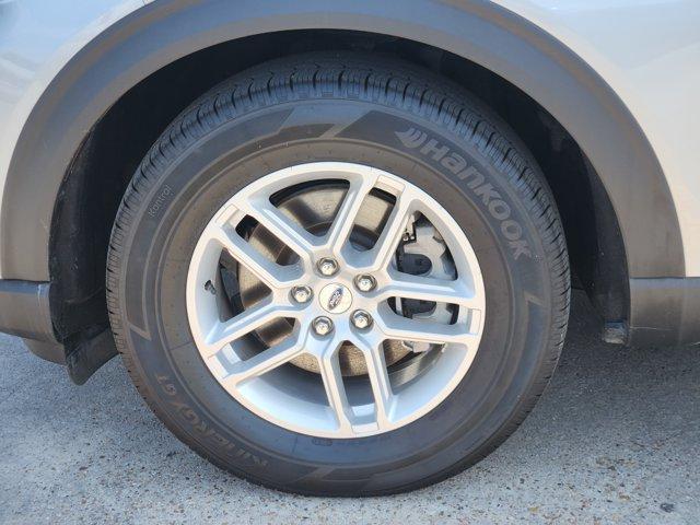new 2025 Ford Explorer car, priced at $39,550
