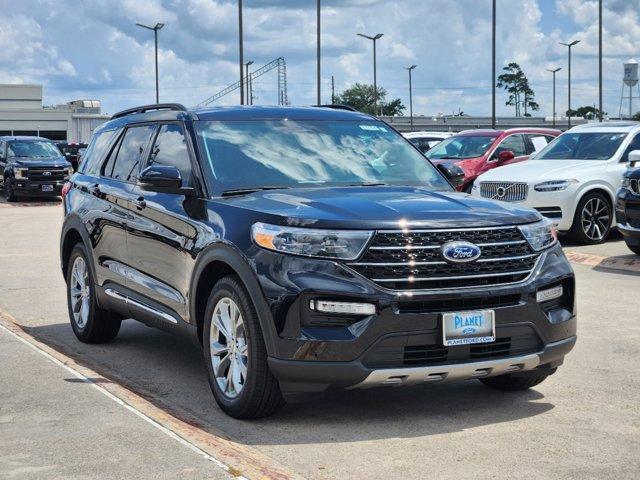 new 2024 Ford Explorer car, priced at $43,325