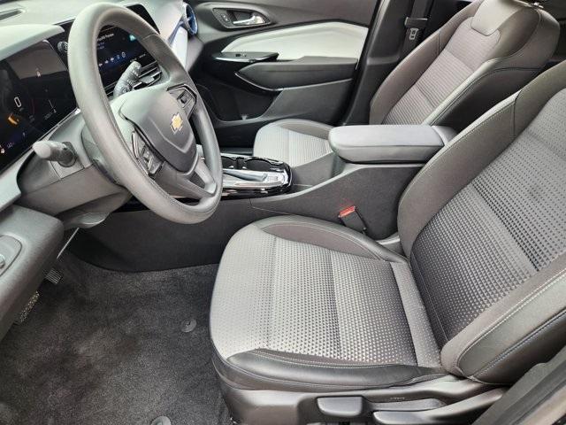 used 2024 Chevrolet Trax car, priced at $22,803