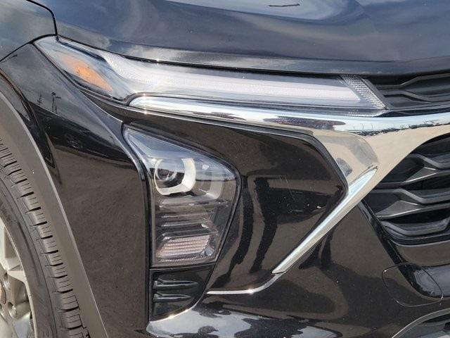 used 2024 Chevrolet Trax car, priced at $22,803