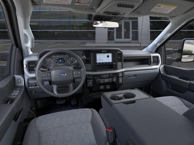 new 2025 Ford F-250 car, priced at $71,000