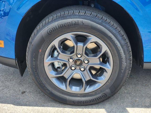 new 2025 Ford Maverick car, priced at $35,095