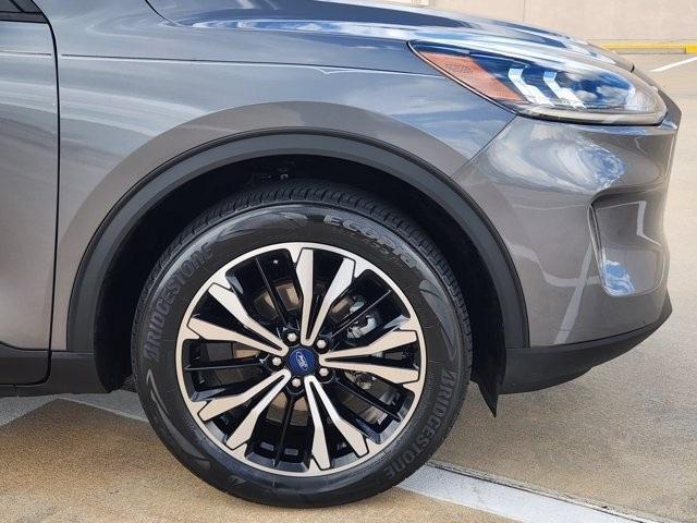 used 2022 Ford Escape car, priced at $22,301