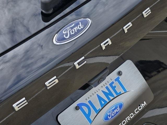used 2022 Ford Escape car, priced at $22,737