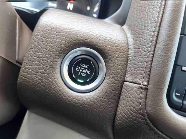 used 2022 GMC Yukon car, priced at $52,764
