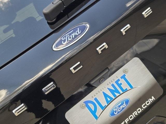 used 2022 Ford Escape car, priced at $18,694
