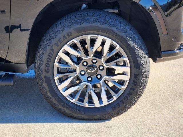 used 2025 Chevrolet Tahoe car, priced at $69,882