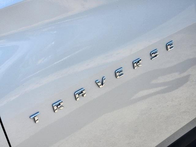 used 2021 Chevrolet Traverse car, priced at $21,807