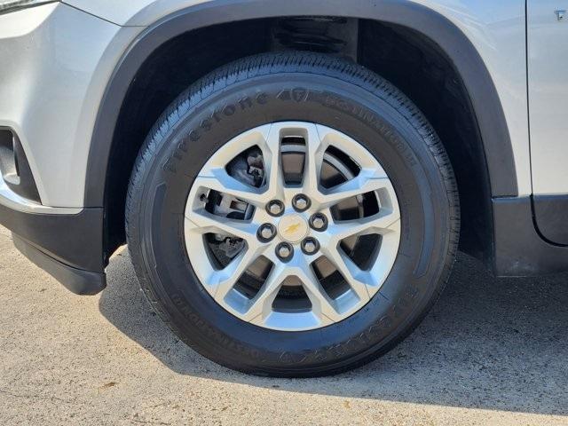 used 2021 Chevrolet Traverse car, priced at $21,807