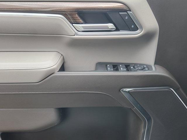 used 2025 Chevrolet Silverado 1500 car, priced at $44,992
