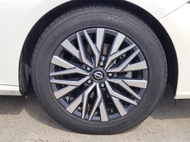 used 2023 Nissan Altima car, priced at $20,895