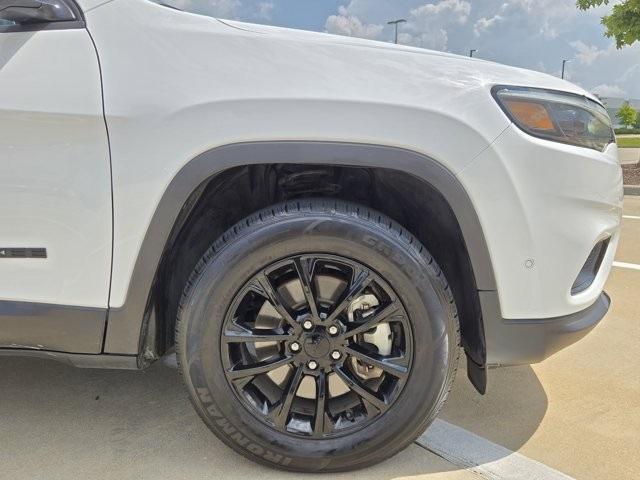 used 2023 Jeep Cherokee car, priced at $22,747