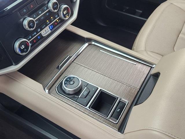 used 2023 Ford Expedition car, priced at $40,914