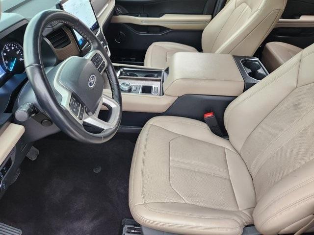 used 2023 Ford Expedition car, priced at $40,914