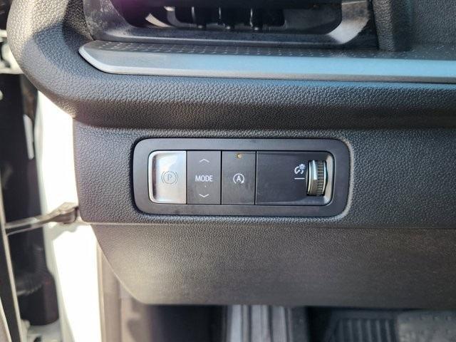 used 2025 Chevrolet Traverse car, priced at $47,897