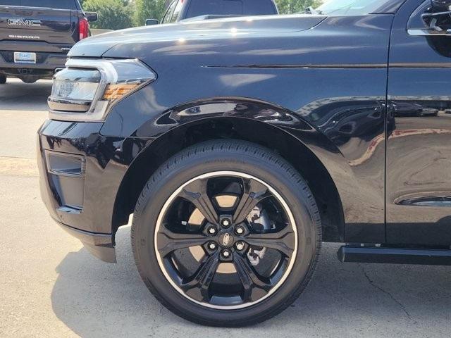 used 2022 Ford Expedition car, priced at $47,734