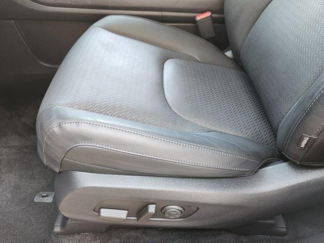 used 2025 Kia Carnival car, priced at $45,909