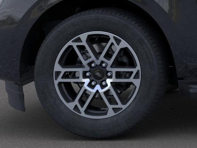 new 2025 Ford Expedition car, priced at $68,905