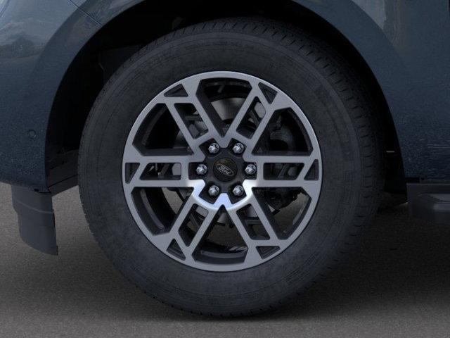 new 2025 Ford Expedition car, priced at $68,605