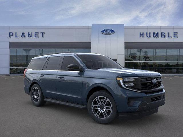 new 2025 Ford Expedition car, priced at $68,605