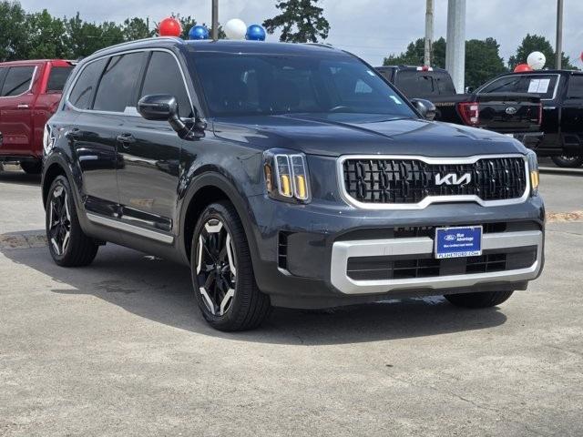 used 2024 Kia Telluride car, priced at $38,713