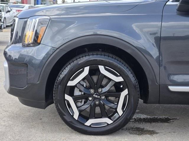 used 2024 Kia Telluride car, priced at $38,713