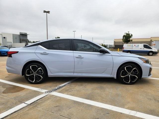 used 2023 Nissan Altima car, priced at $20,555