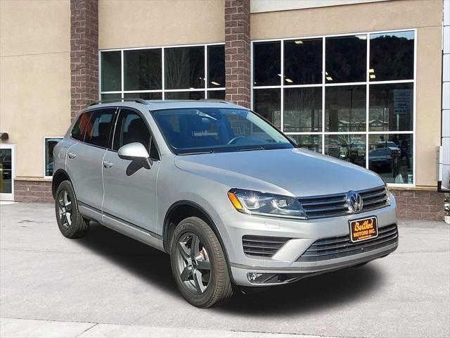 used 2017 Volkswagen Touareg car, priced at $25,385